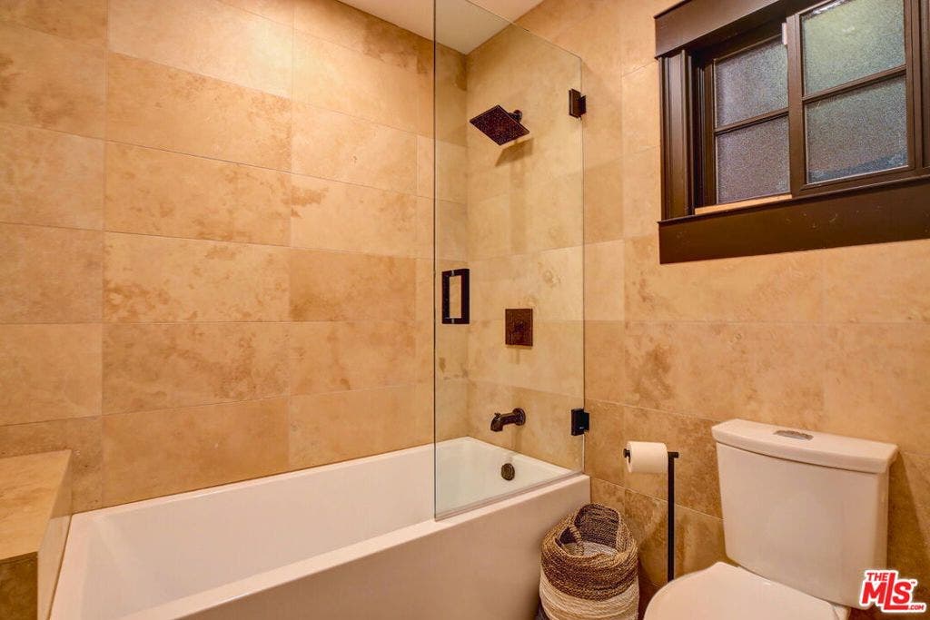 2570 Nichols Canyon Road, Los Angeles, CA 90046 2570 Nichols Canyon Road, Los Angeles, CA 90046