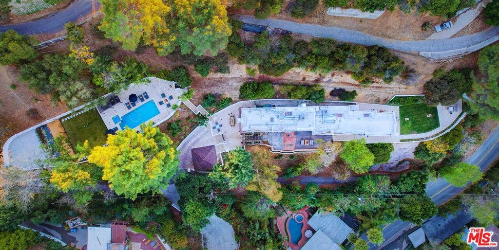 2570 Nichols Canyon Road, Los Angeles, CA 90046 2570 Nichols Canyon Road, Los Angeles, CA 90046