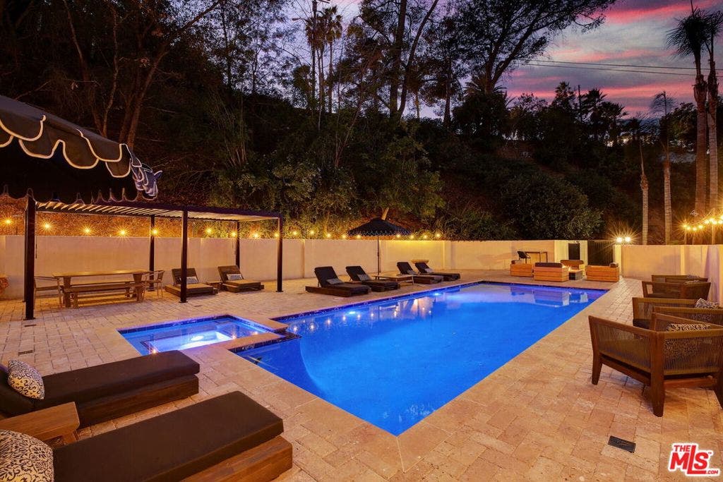 2570 Nichols Canyon Road, Los Angeles, CA 90046 2570 Nichols Canyon Road, Los Angeles, CA 90046