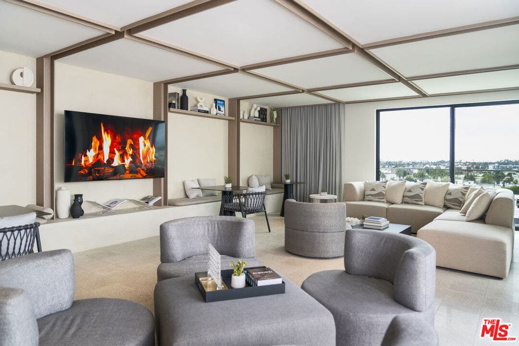 3688 Overland Avenue, #PH6, Los Angeles, CA 90034 3688 Overland Avenue, #PH6, Los Angeles, CA 90034