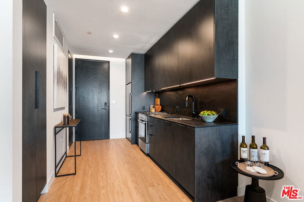 3688 Overland Avenue, #PH6, Los Angeles, CA 90034 3688 Overland Avenue, #PH6, Los Angeles, CA 90034