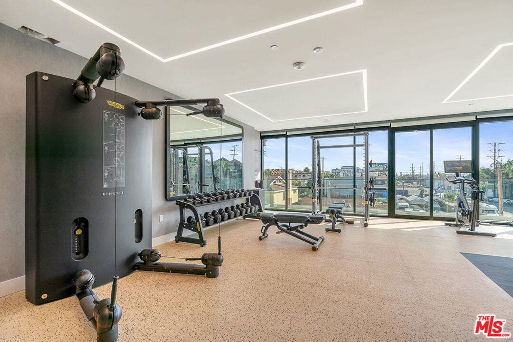 3688 Overland Avenue, #PH6, Los Angeles, CA 90034 3688 Overland Avenue, #PH6, Los Angeles, CA 90034