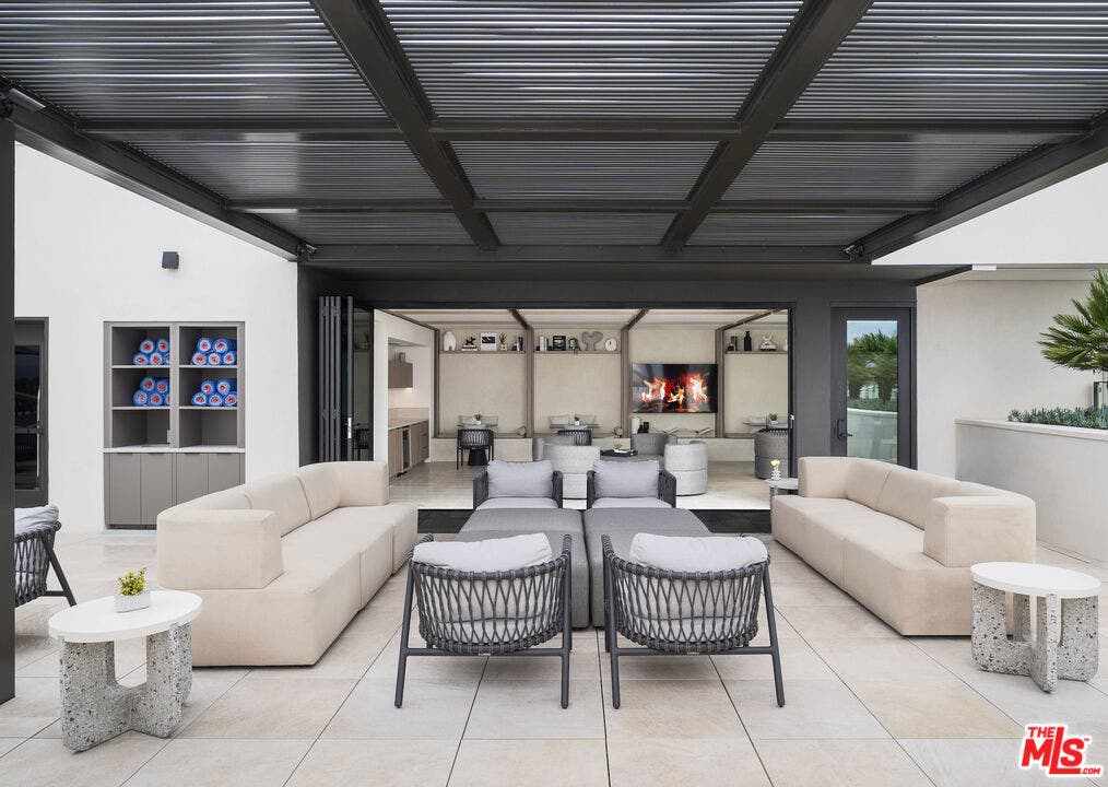 3688 Overland Avenue, #PH6, Los Angeles, CA 90034 3688 Overland Avenue, #PH6, Los Angeles, CA 90034