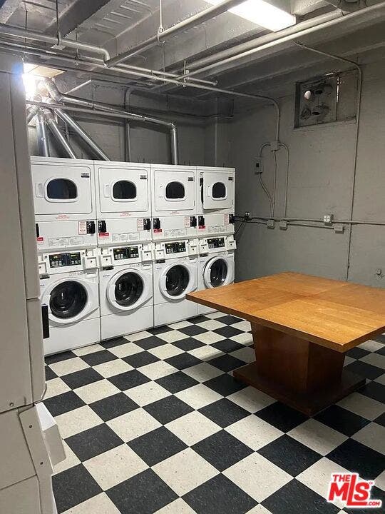 5217 Hollywood Boulevard, #A301, Los Angeles, CA 90027 5217 Hollywood Boulevard, #A301, Los Angeles, CA 90027