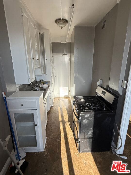 5217 Hollywood Boulevard, #A301, Los Angeles, CA 90027 5217 Hollywood Boulevard, #A301, Los Angeles, CA 90027