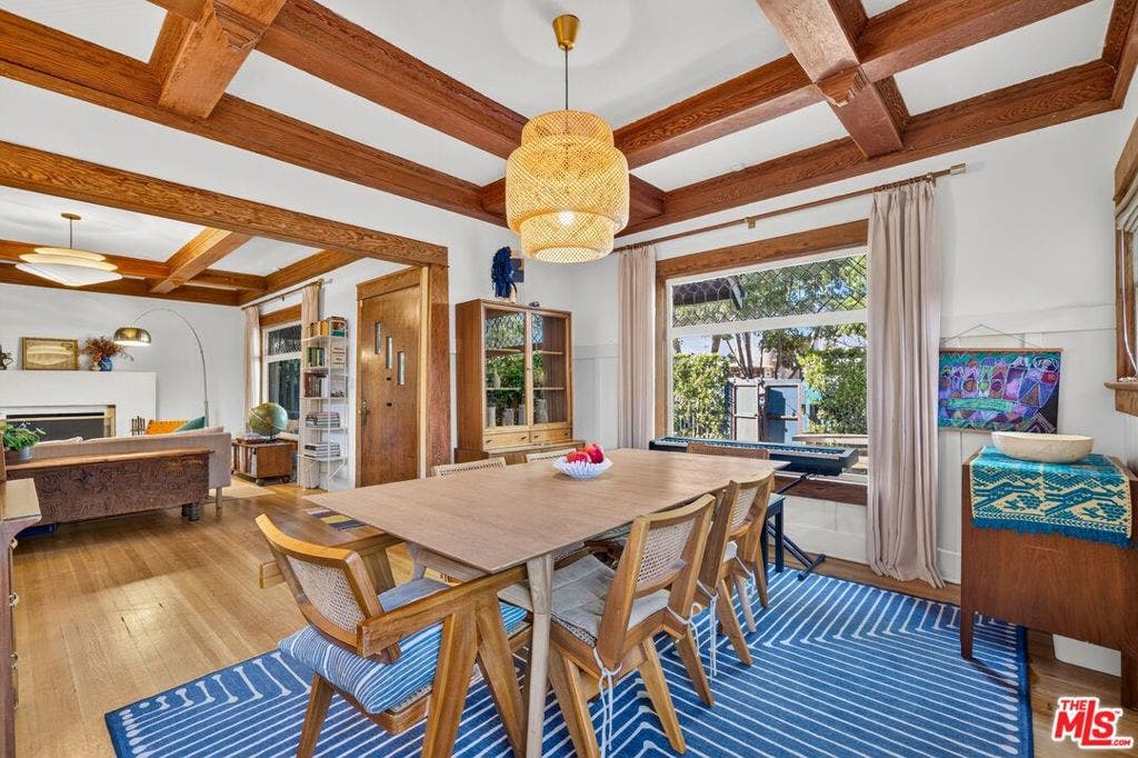 4412 Melbourne Avenue, Los Angeles, CA 90027 4412 Melbourne Avenue, Los Angeles, CA 90027