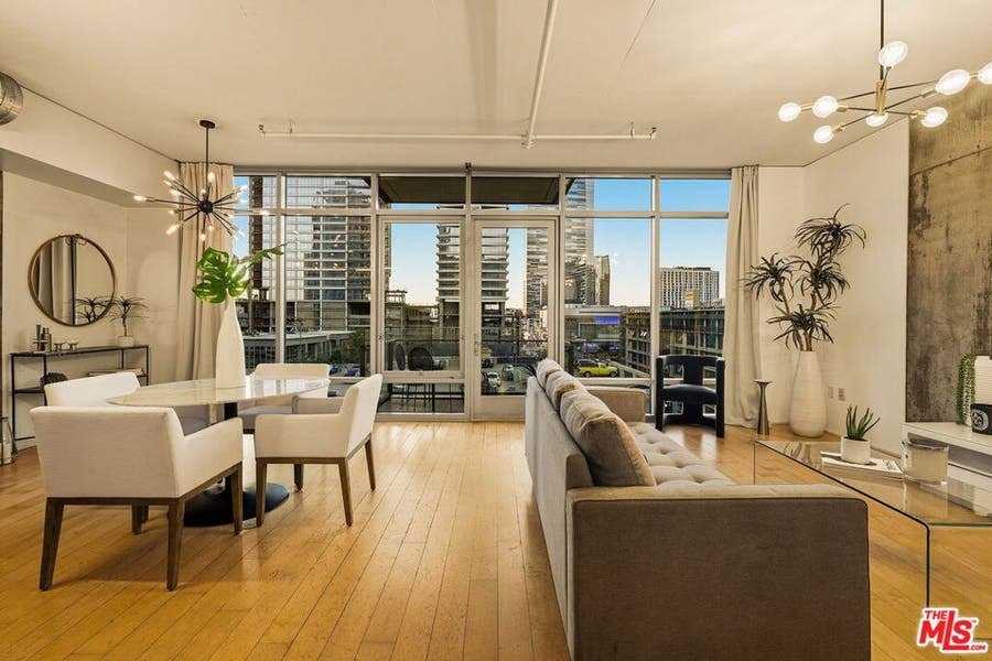 Property photo for 1100 S Hope Street, #814, Los Angeles, CA