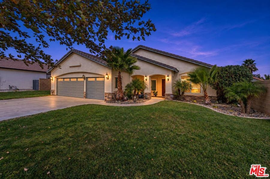 Property photo for 4619 Cinnabar Avenue, Palmdale, CA