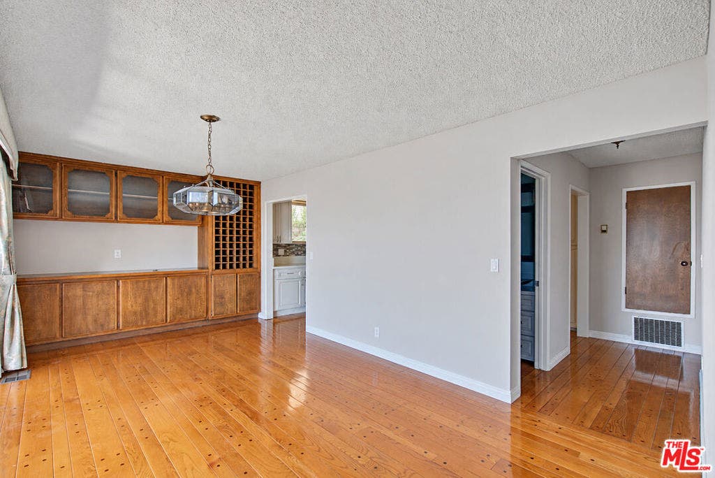 4238 Mesa Street, Torrance, CA 90505 4238 Mesa Street, Torrance, CA 90505