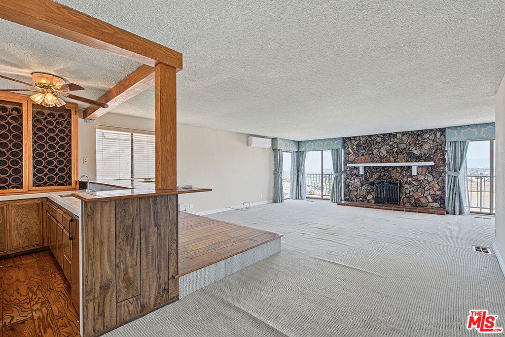 4238 Mesa Street, Torrance, CA 90505 4238 Mesa Street, Torrance, CA 90505