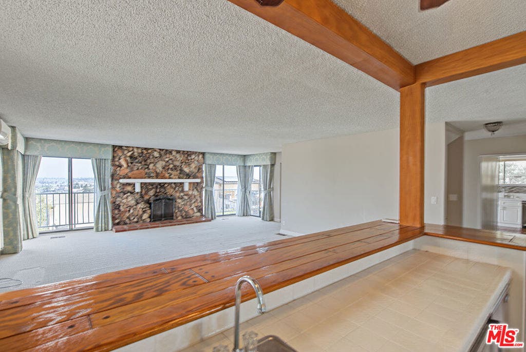 4238 Mesa Street, Torrance, CA 90505 4238 Mesa Street, Torrance, CA 90505