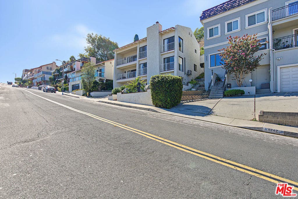 4238 Mesa Street, Torrance, CA 90505 4238 Mesa Street, Torrance, CA 90505