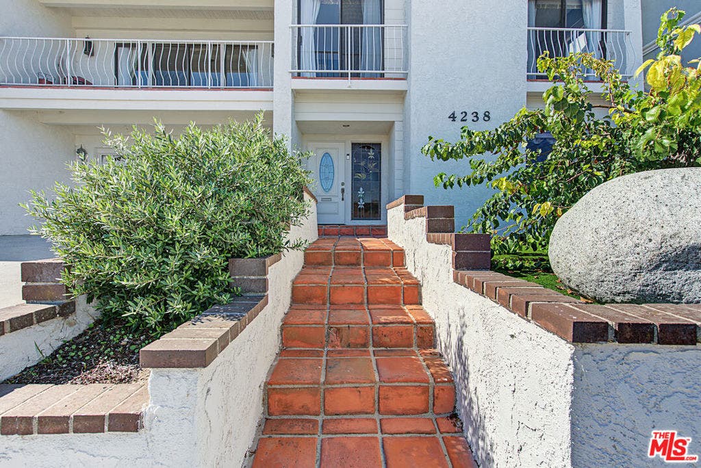 4238 Mesa Street, Torrance, CA 90505 4238 Mesa Street, Torrance, CA 90505