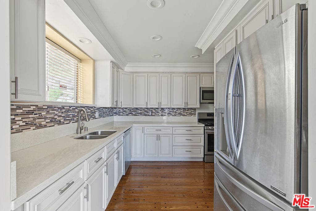 4238 Mesa Street, Torrance, CA 90505 4238 Mesa Street, Torrance, CA 90505