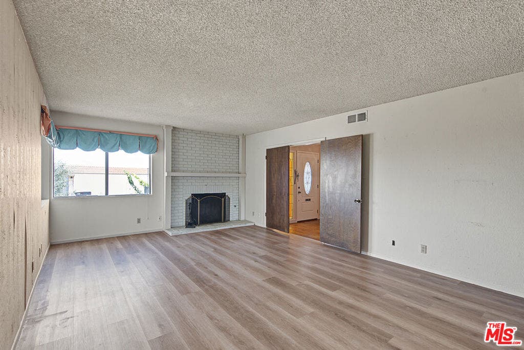 4238 Mesa Street, Torrance, CA 90505 4238 Mesa Street, Torrance, CA 90505
