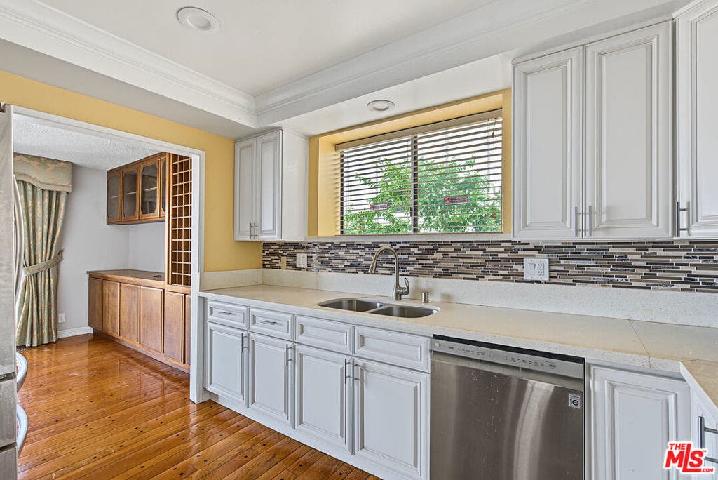 4238 Mesa Street, Torrance, CA 90505 4238 Mesa Street, Torrance, CA 90505
