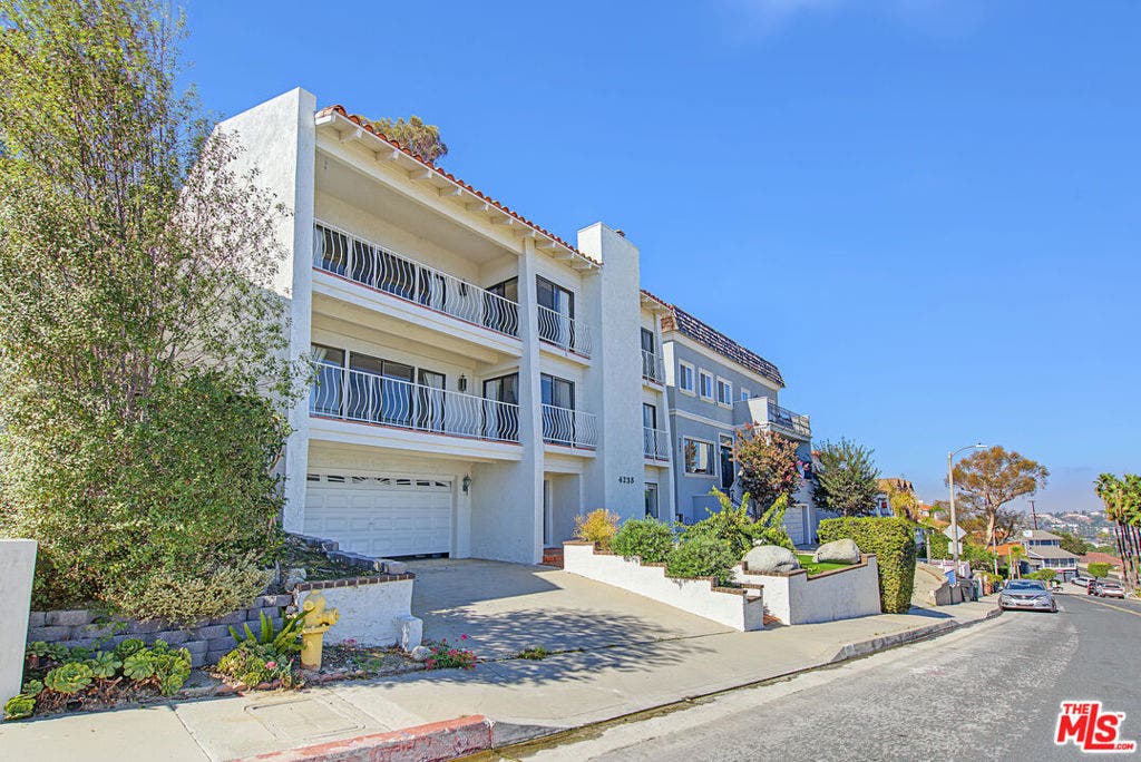 4238 Mesa Street, Torrance, CA 90505 4238 Mesa Street, Torrance, CA 90505
