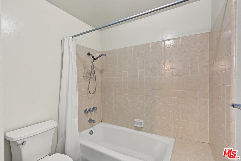 4238 Mesa Street, Torrance, CA 90505 4238 Mesa Street, Torrance, CA 90505