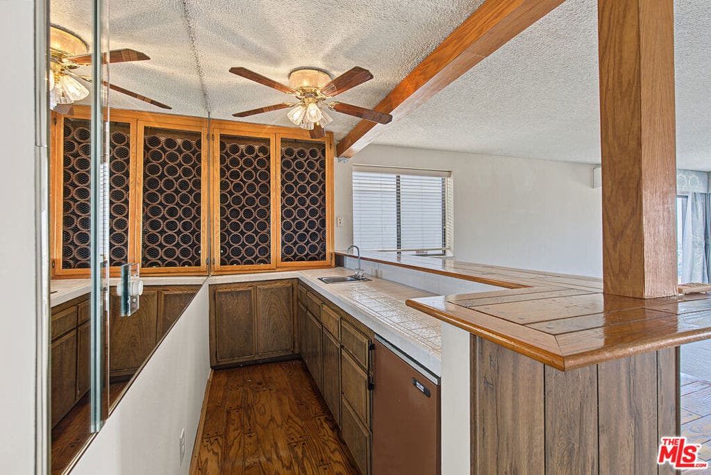 4238 Mesa Street, Torrance, CA 90505 4238 Mesa Street, Torrance, CA 90505