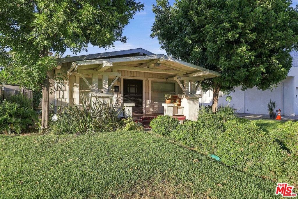 373 Myrtle Street, Glendale, CA 91203