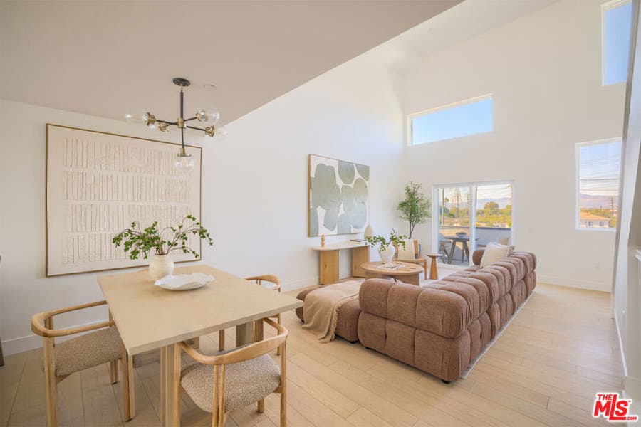 Property photo for 11214 Victory Boulevard, #6, North Hollywood, CA