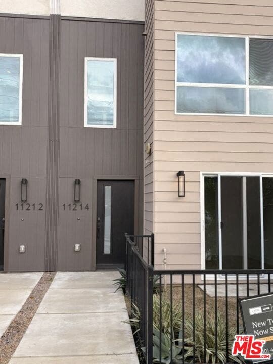 Property photo for 11214 Victory Boulevard, #6, North Hollywood, CA