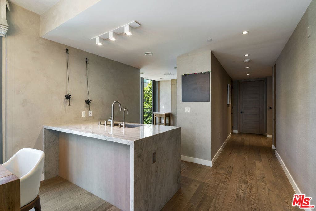 1755 Ocean Avenue, #410, Santa Monica, CA 90401 1755 Ocean Avenue, #410, Santa Monica, CA 90401