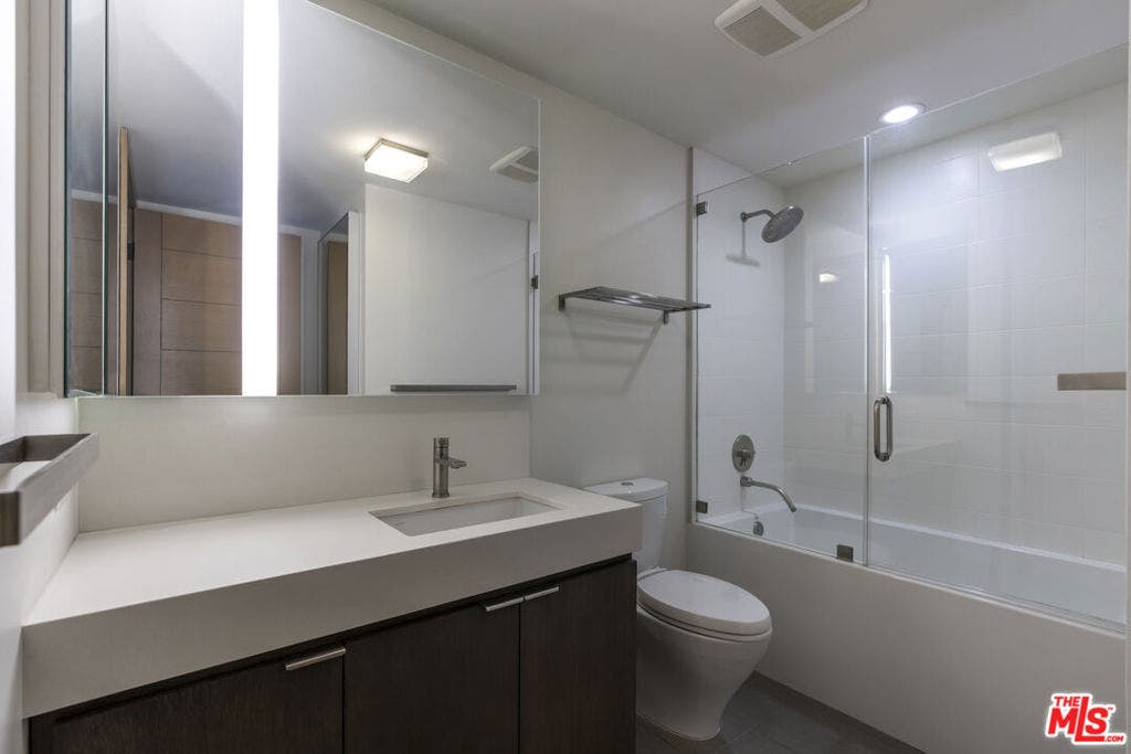 1755 Ocean Avenue, #410, Santa Monica, CA 90401 1755 Ocean Avenue, #410, Santa Monica, CA 90401