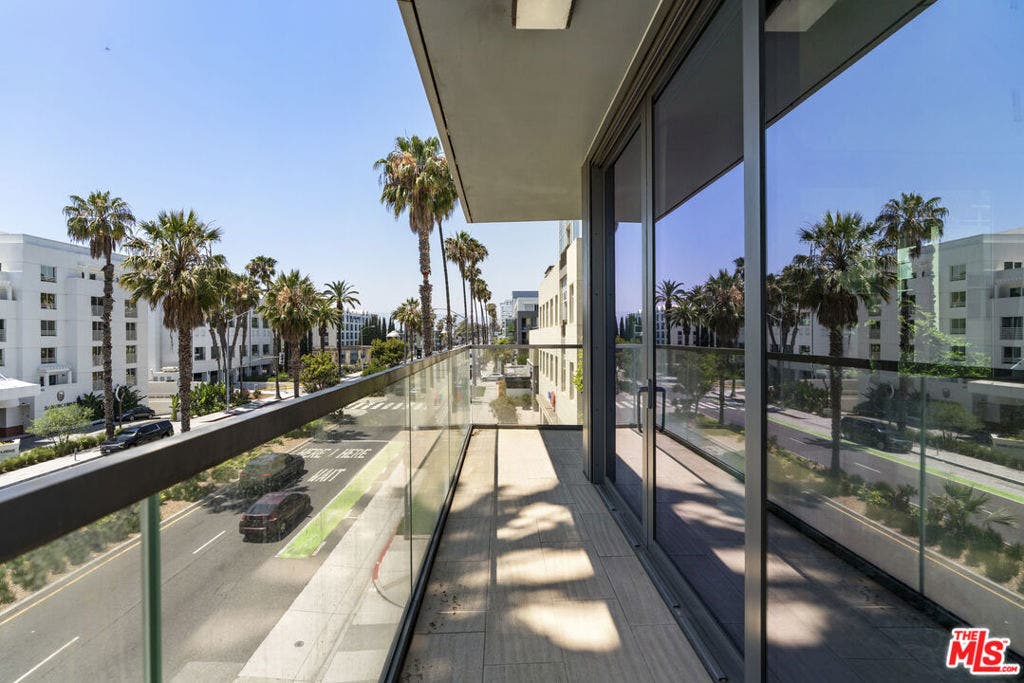 1755 Ocean Avenue, #410, Santa Monica, CA 90401 1755 Ocean Avenue, #410, Santa Monica, CA 90401