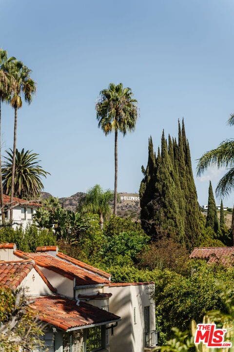 1979 Grace Avenue, #2, Los Angeles, CA 90068 1979 Grace Avenue, #2, Los Angeles, CA 90068