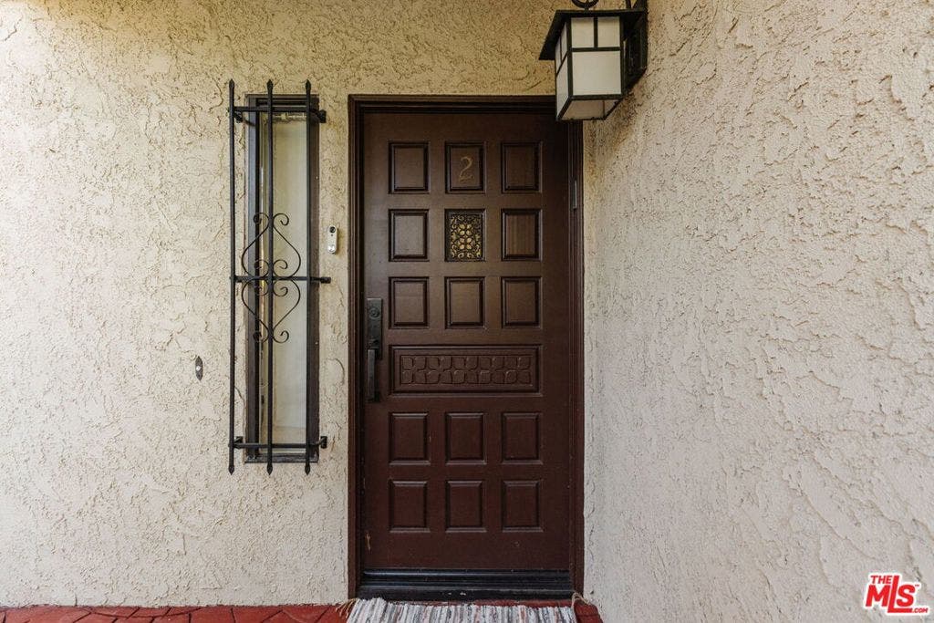 1979 Grace Avenue, #2, Los Angeles, CA 90068 1979 Grace Avenue, #2, Los Angeles, CA 90068