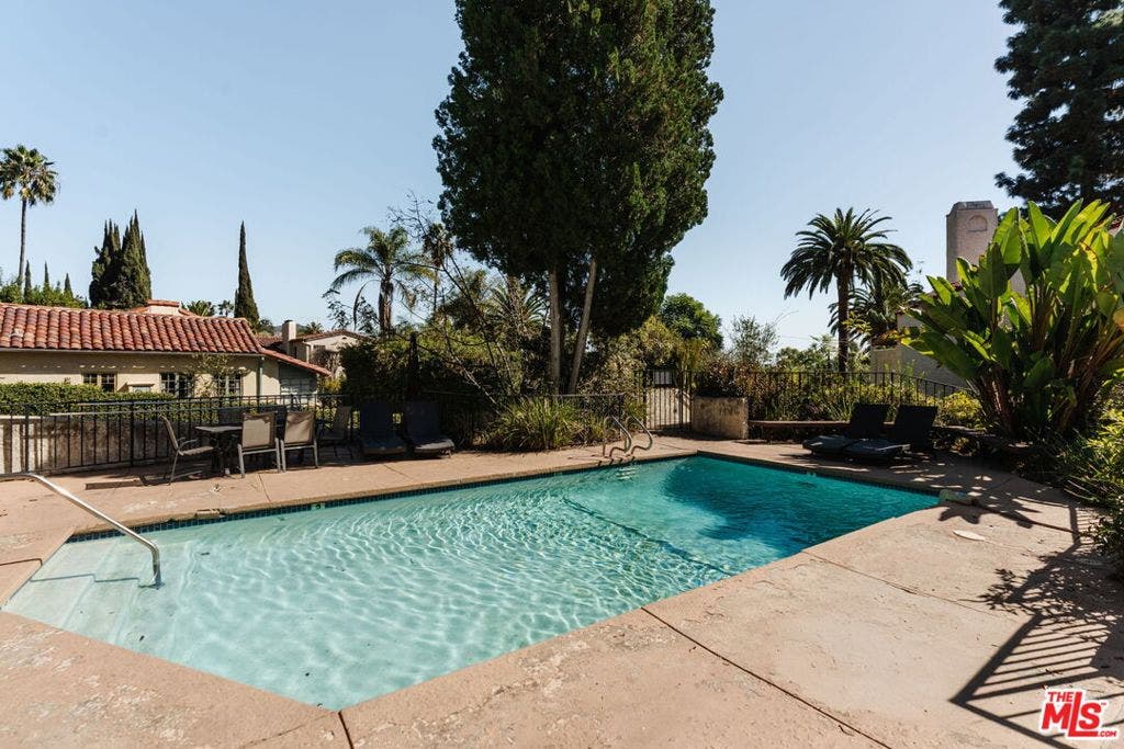 1979 Grace Avenue, #2, Los Angeles, CA 90068 1979 Grace Avenue, #2, Los Angeles, CA 90068