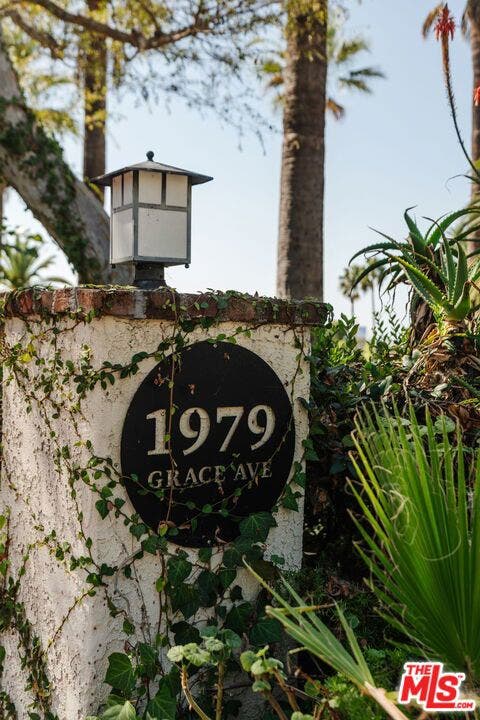 1979 Grace Avenue, #2, Los Angeles, CA 90068 1979 Grace Avenue, #2, Los Angeles, CA 90068