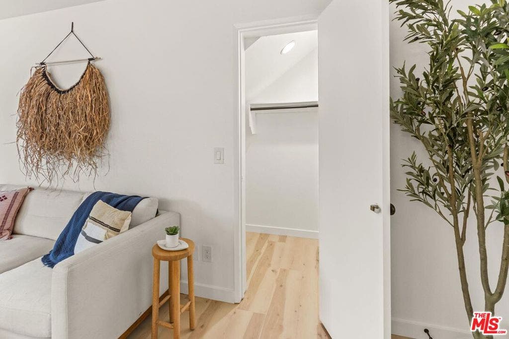 3325 Bagley Avenue, #105, Los Angeles, CA 90034