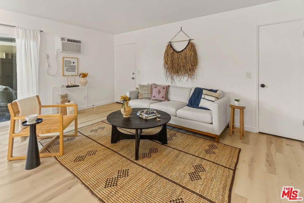 3325 Bagley Avenue, #105, Los Angeles, CA 90034