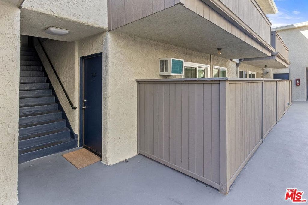 3325 Bagley Avenue, #105, Los Angeles, CA 90034