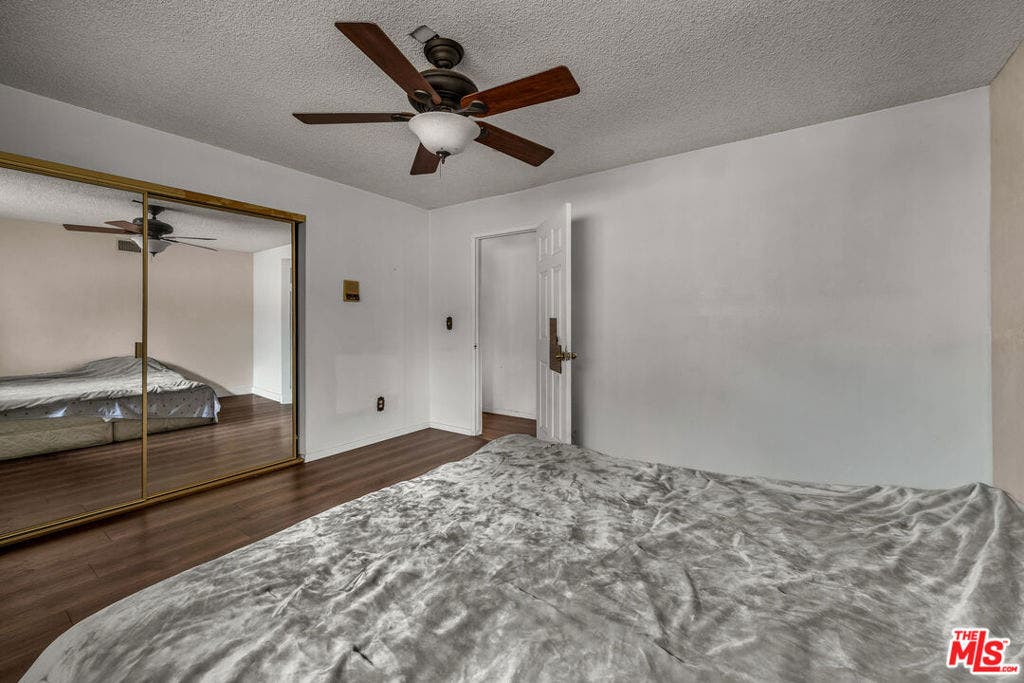 15623 Dorian Street, Sylmar, CA 91342 15623 Dorian Street, Sylmar, CA 91342