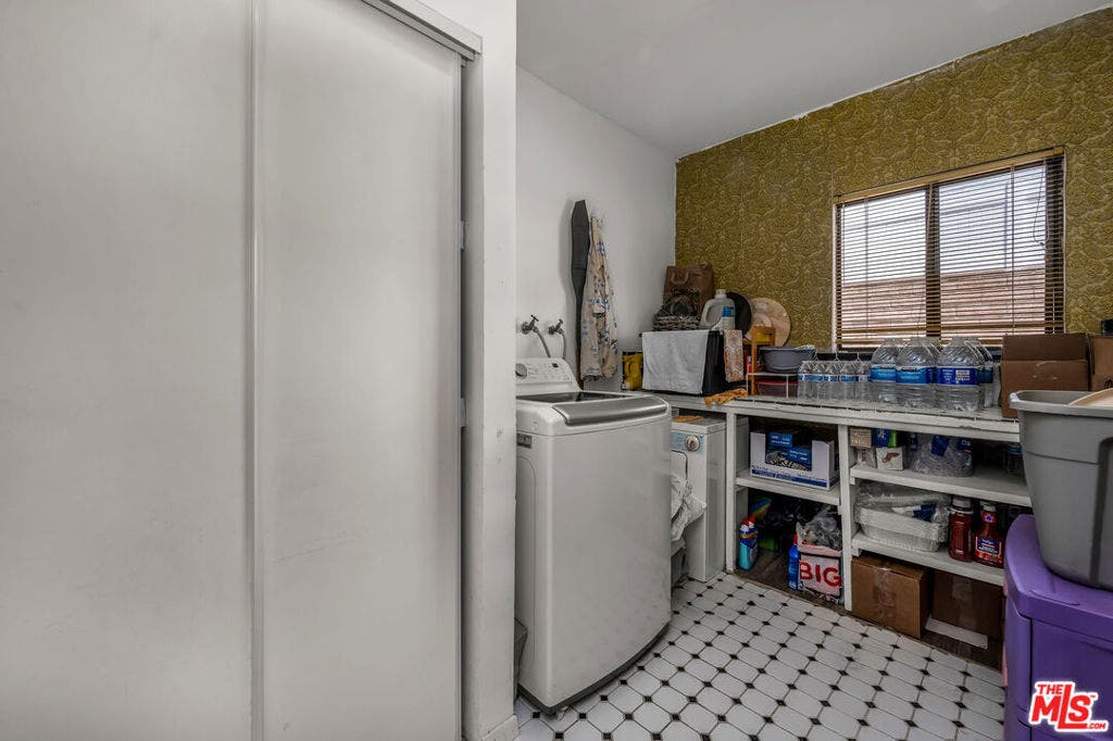 15623 Dorian Street, Sylmar, CA 91342 15623 Dorian Street, Sylmar, CA 91342
