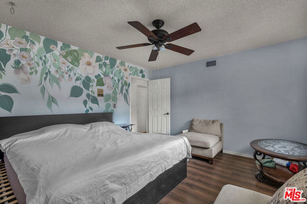 15623 Dorian Street, Sylmar, CA 91342 15623 Dorian Street, Sylmar, CA 91342