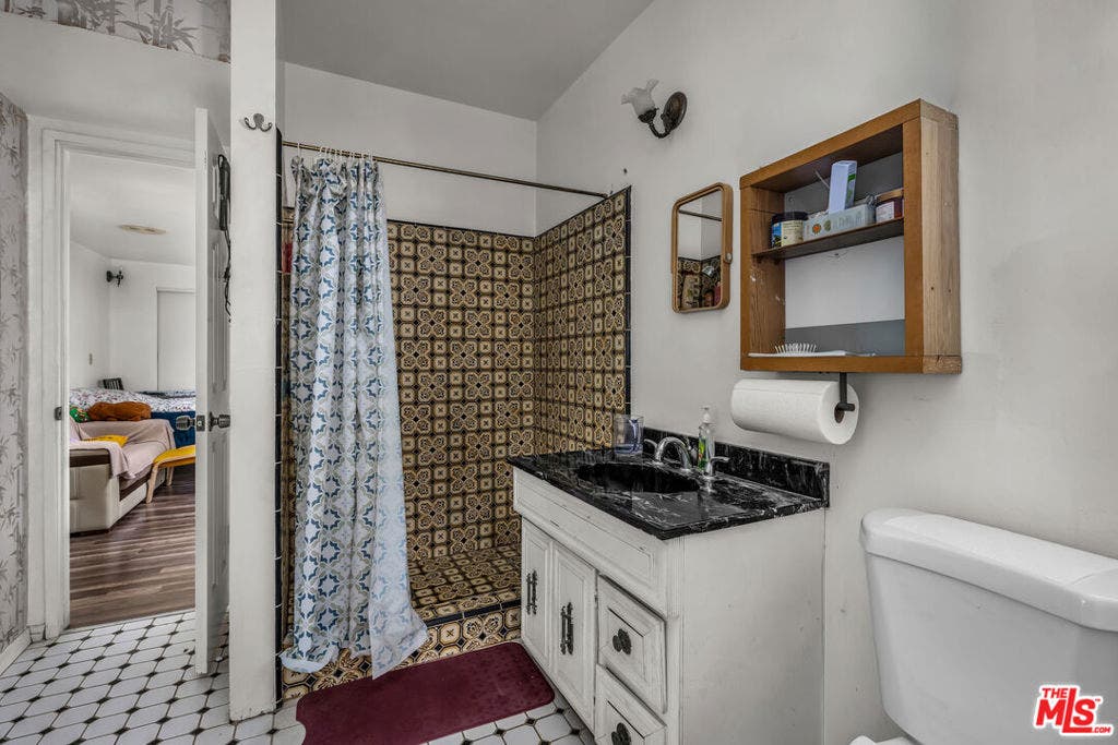 15623 Dorian Street, Sylmar, CA 91342 15623 Dorian Street, Sylmar, CA 91342