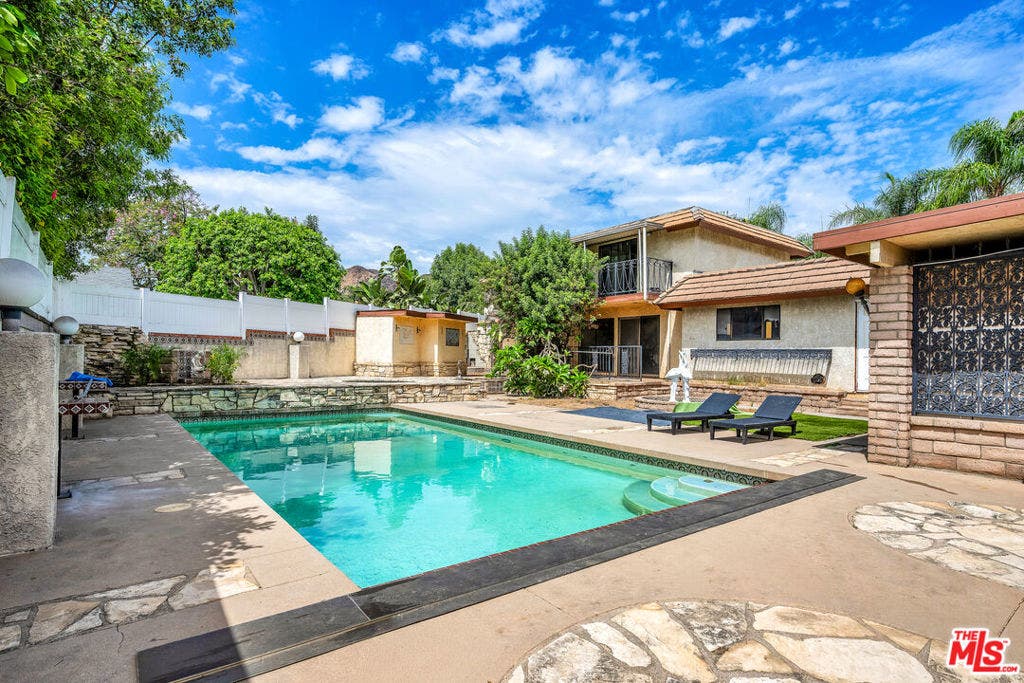 15623 Dorian Street, Sylmar, CA 91342 15623 Dorian Street, Sylmar, CA 91342