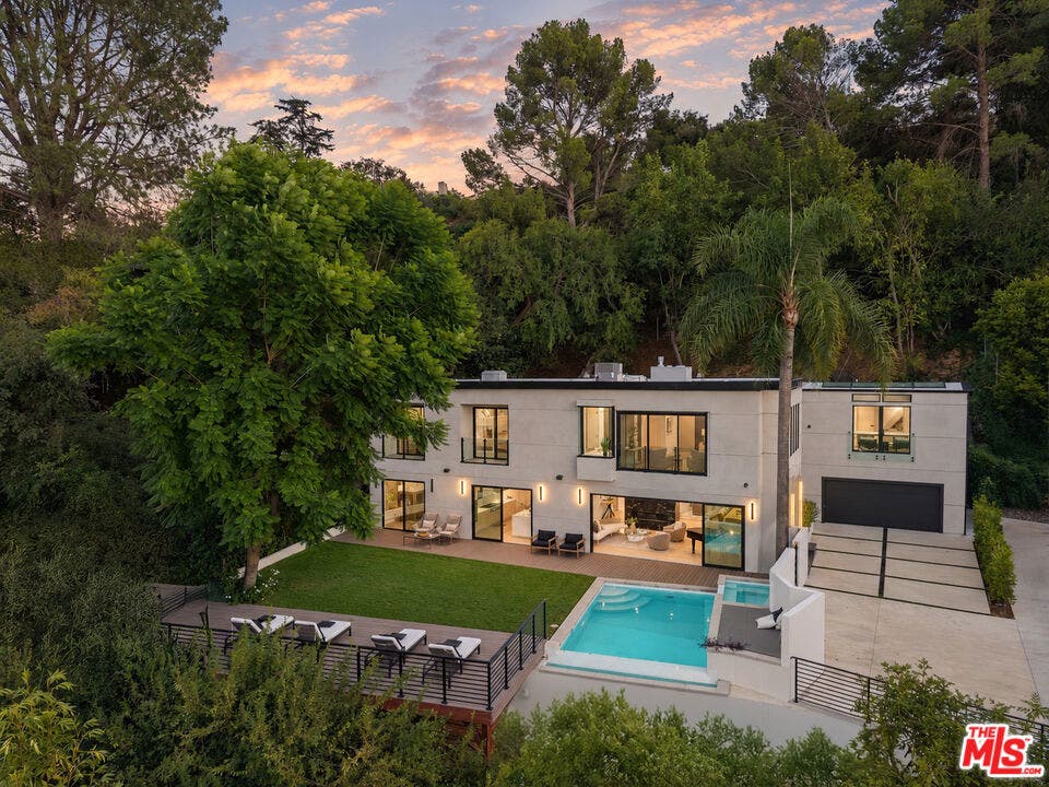 3208 Oakley Drive, Los Angeles, CA 90068