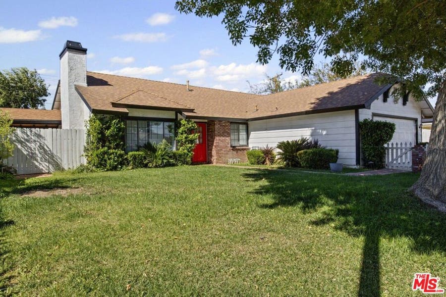 Property photo for 37925 Maureen Street, Palmdale, CA
