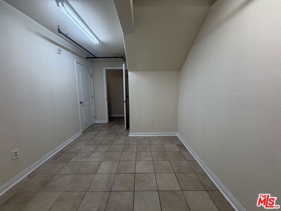 15024 Magnolia Boulevard, #101, Sherman Oaks, CA 91403 15024 Magnolia Boulevard, #101, Sherman Oaks, CA 91403