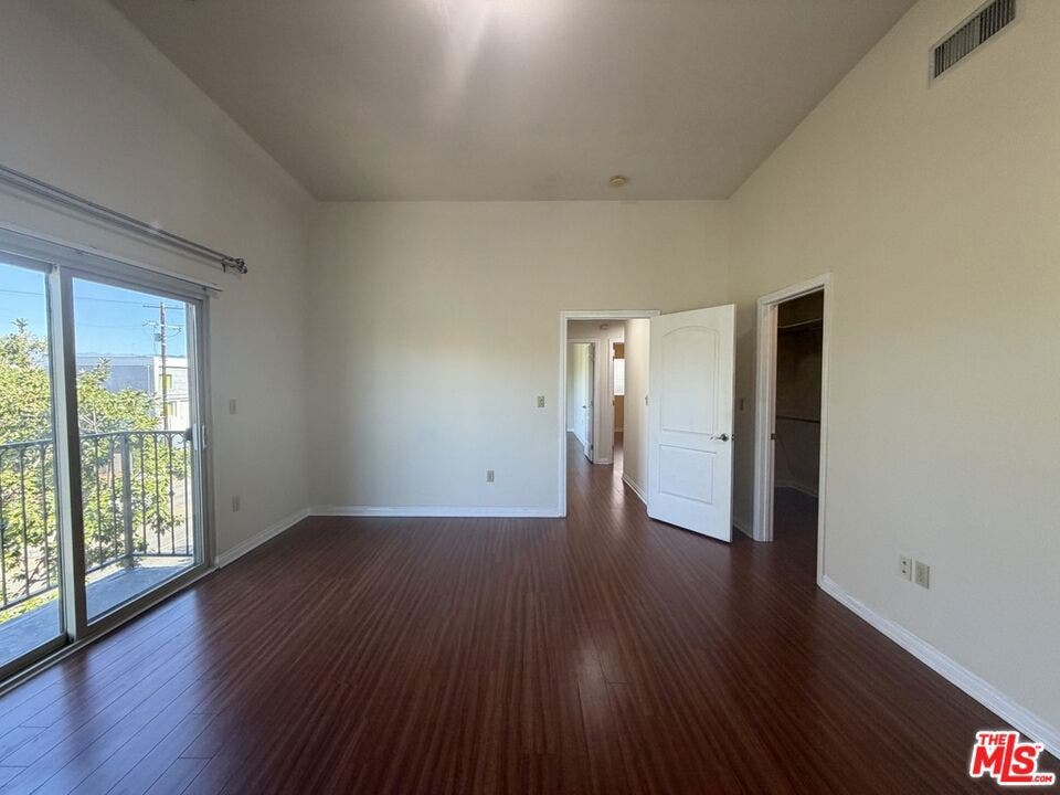 15024 Magnolia Boulevard, #101, Sherman Oaks, CA 91403 15024 Magnolia Boulevard, #101, Sherman Oaks, CA 91403