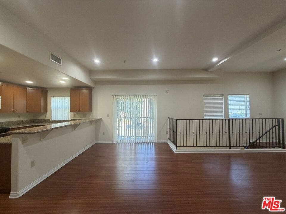 15024 Magnolia Boulevard, #101, Sherman Oaks, CA 91403 15024 Magnolia Boulevard, #101, Sherman Oaks, CA 91403