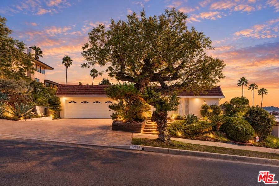 Property photo for 2208 Winona Boulevard, Los Angeles, CA