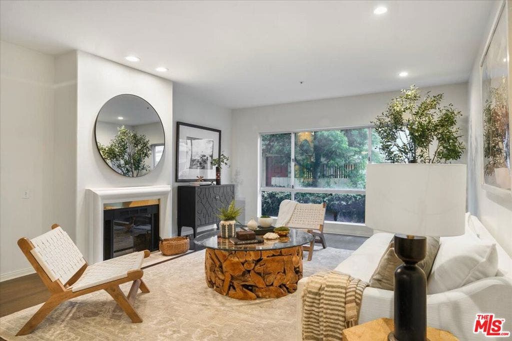 11855 Goshen Avenue, #104, Los Angeles, CA 90049