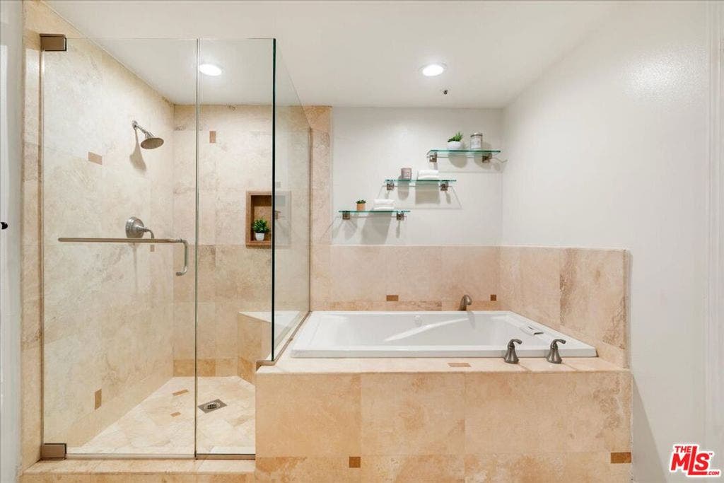 11855 Goshen Avenue, #104, Los Angeles, CA 90049