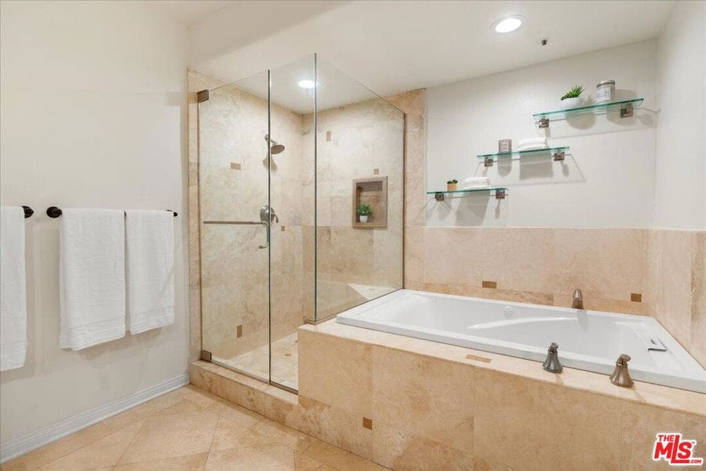 11855 Goshen Avenue, #104, Los Angeles, CA 90049